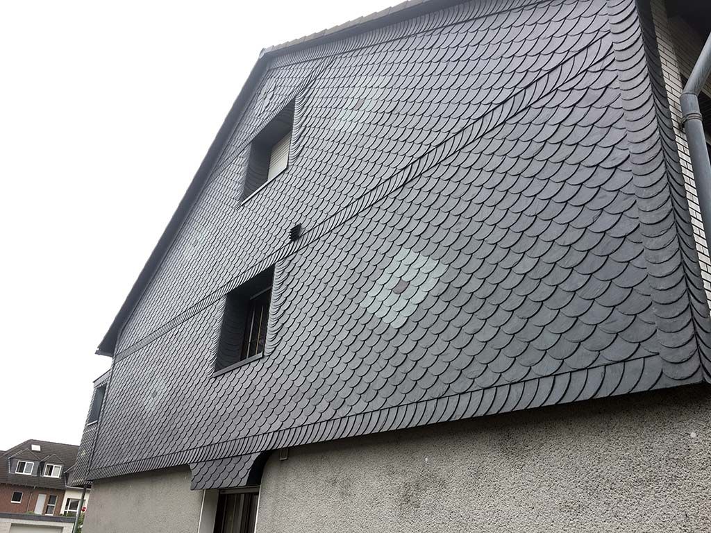 Ziegeldeko an Fassade