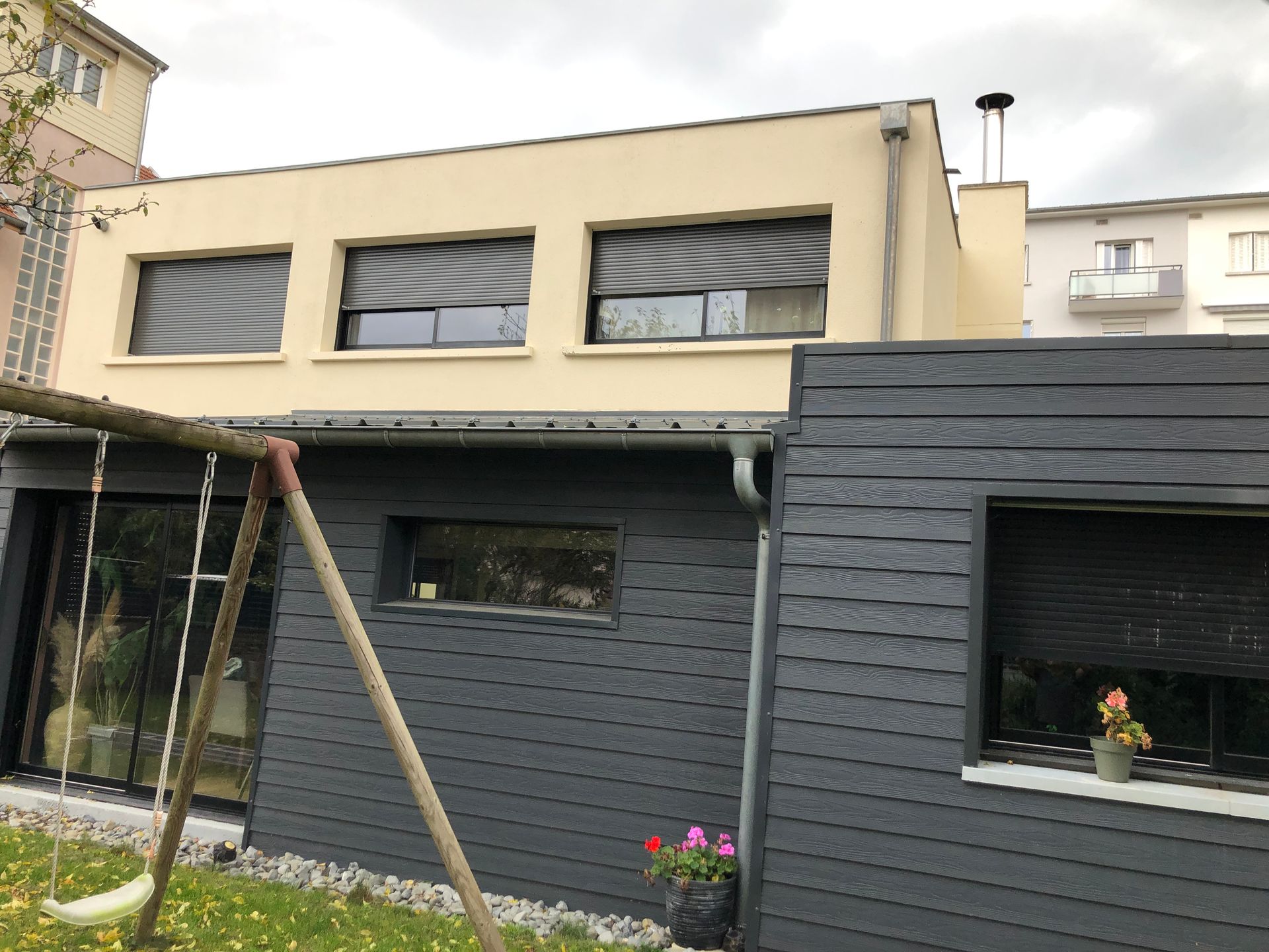 Pose de bardage en composite