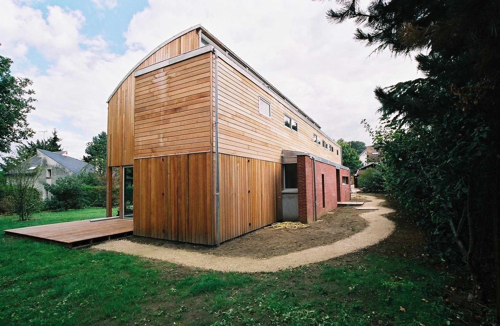 Maison en bois vue de l'extérieur