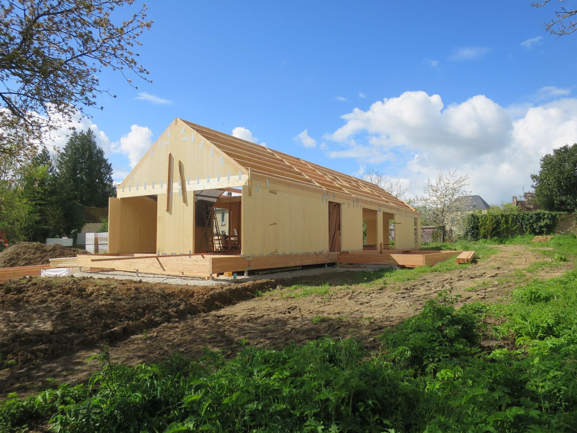 Maison en bois en construcion
