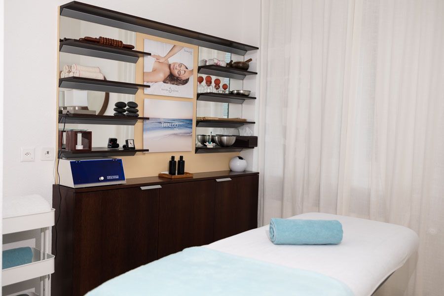 Behandlungsraum | Vital & Beauty | Kosmetikstudio, Massage, Training, Microneedling, Kosmetik, Lymphdrainage | Zürich