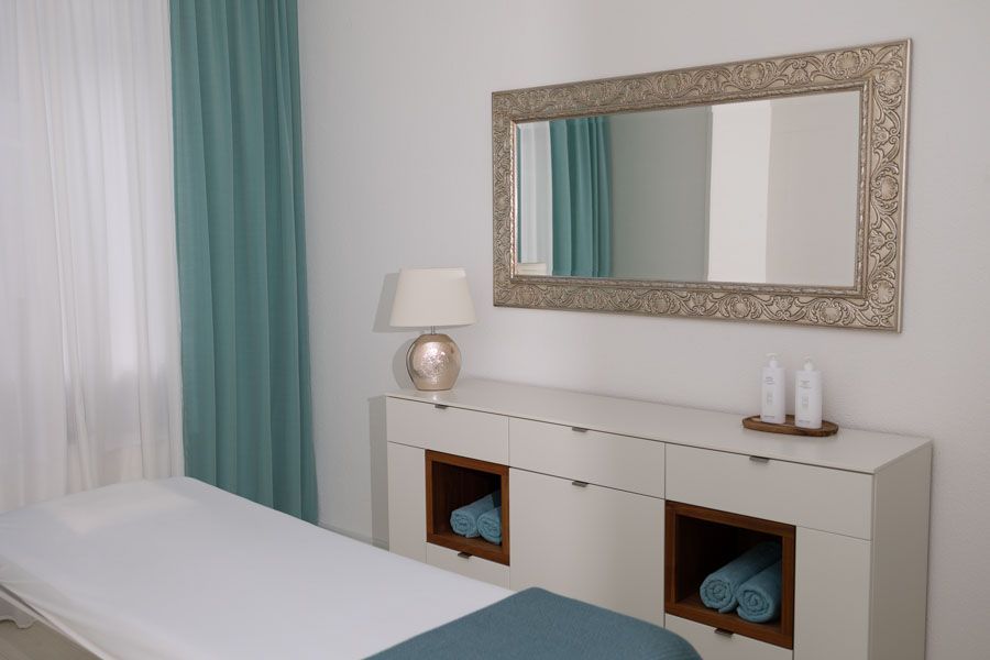 Behandlungszimmer | Vital & Beauty | Kosmetikstudio, Massage, Training, Microneedling, Kosmetik, Lymphdrainage | Zürich