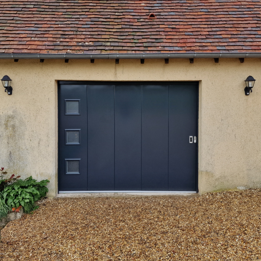 Porte de garage latérale
