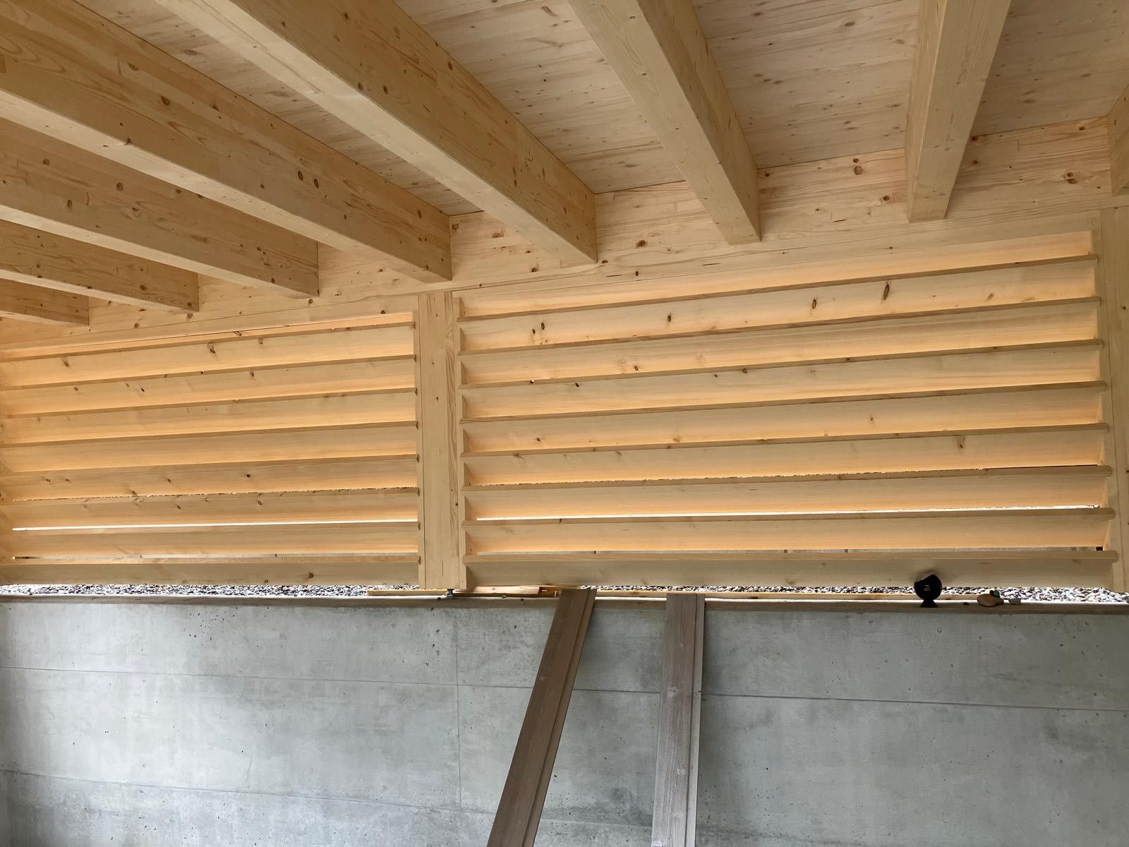 Avant - pergolas en bois brut