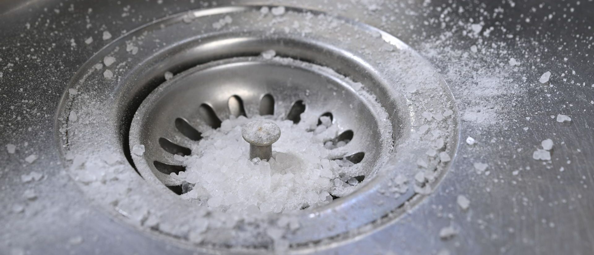 Utilisation de la soude pour entretenir son évier