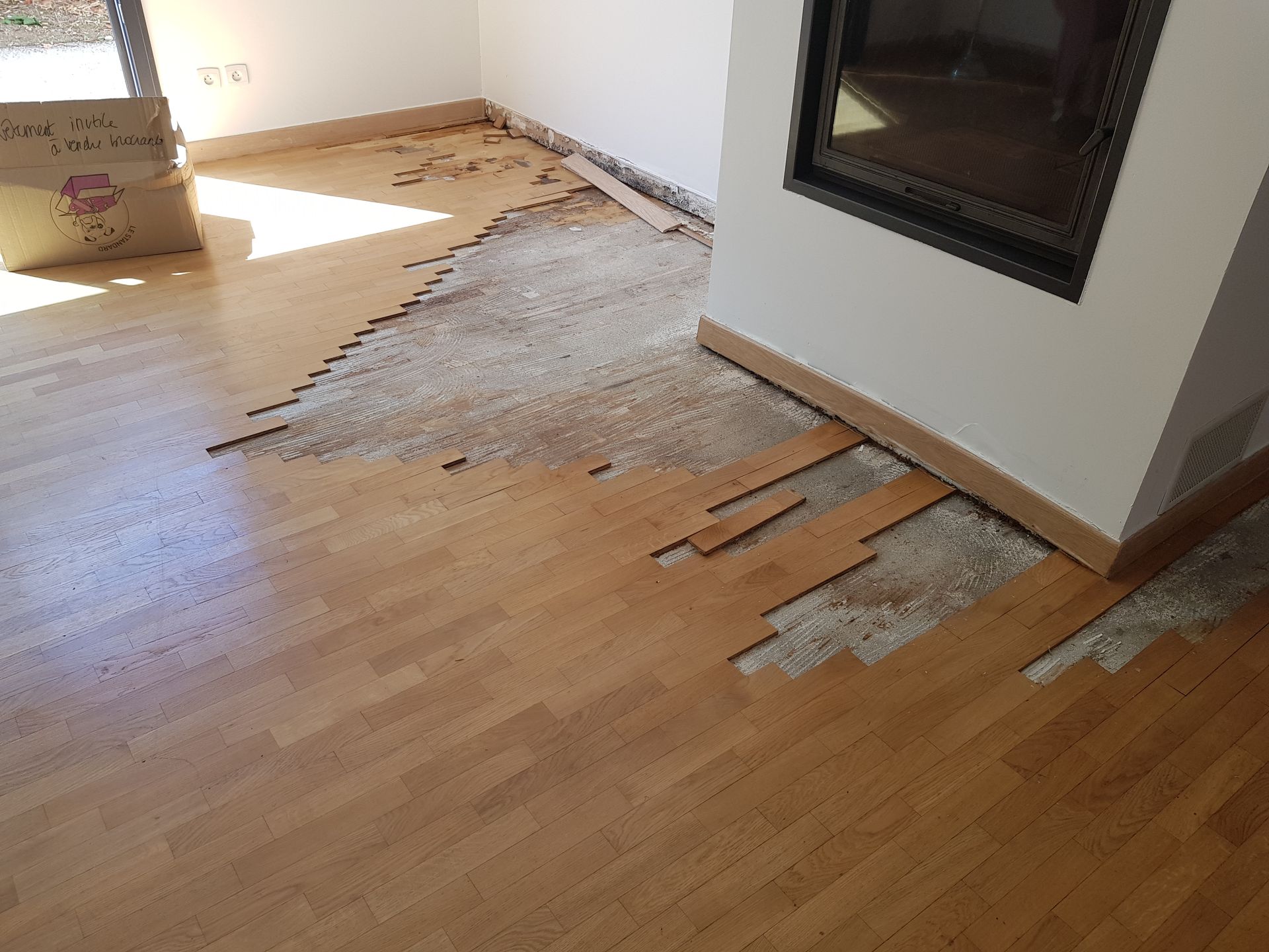 Dégât des eaux impactant le parquet