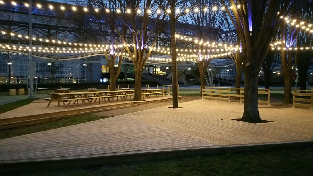 Terrasse vue de nuit