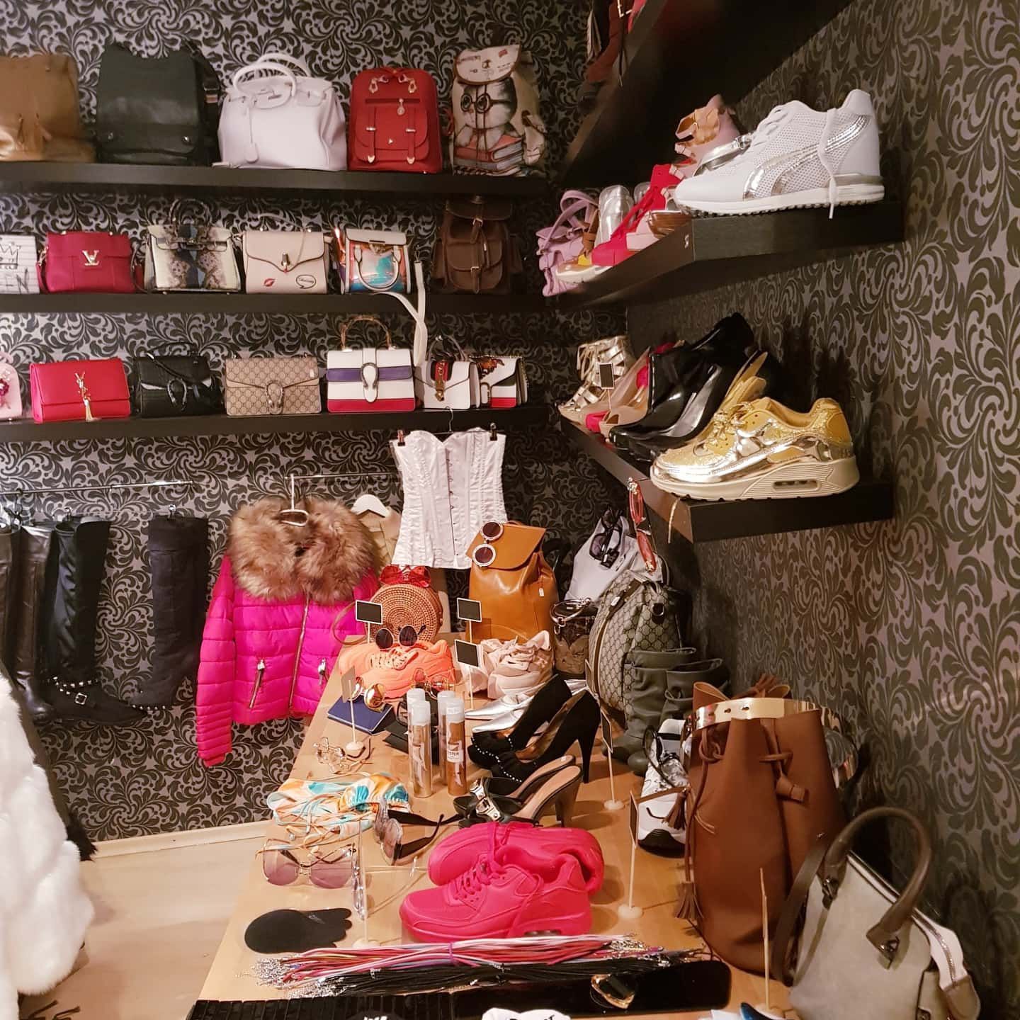 Outlet und Seconhand - Beauty By Anna Schwarz in Zürich