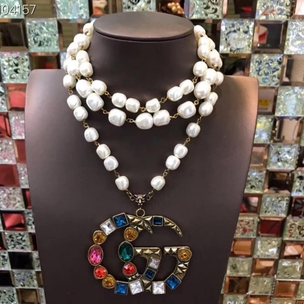 Schmuck Assessoires - Beauty By Anna Schwarz in Zürich