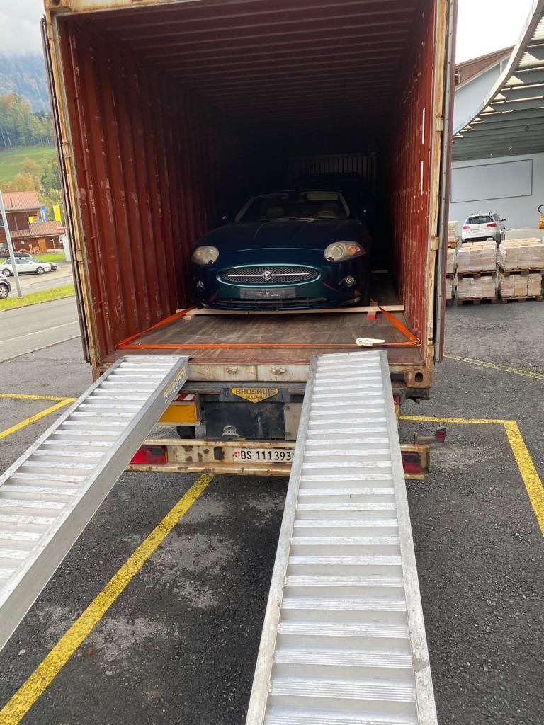 Transport Schweiz Kloten