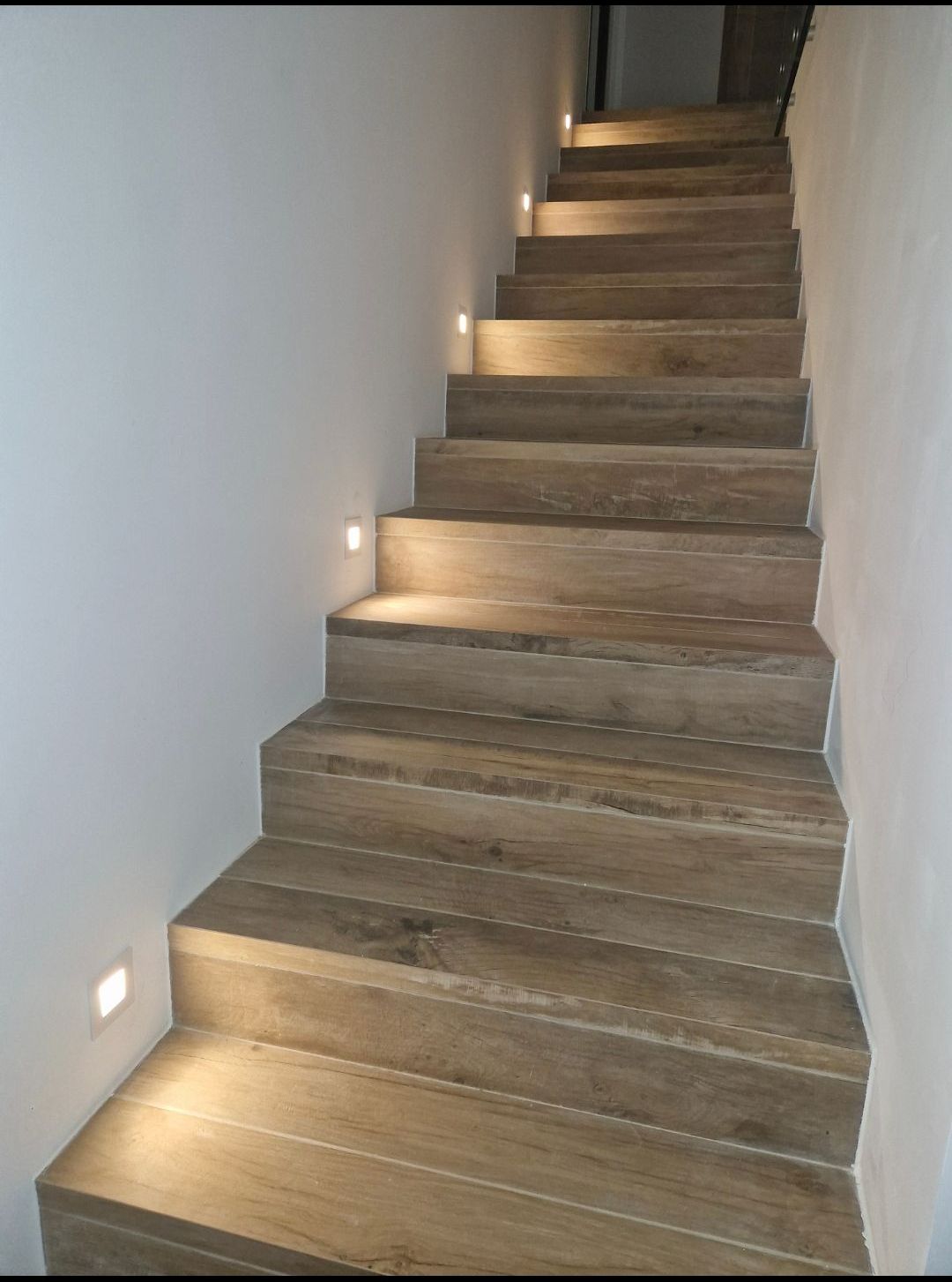 Lumière sol escaliers