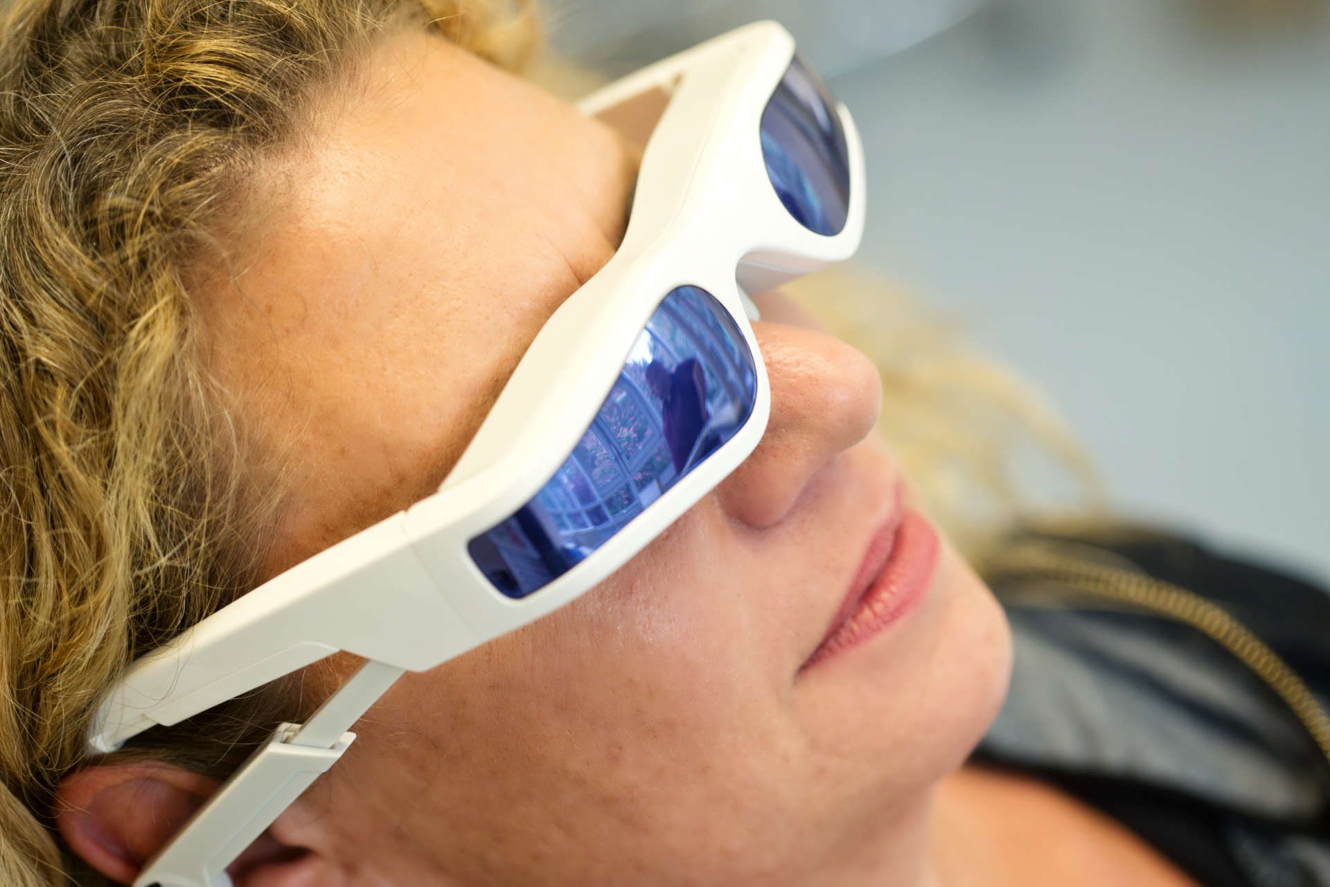 Schutzbrille | Zahnarztpraxis | Zahnarzt Frank Oliver Döppert | Kirchheim-Teck