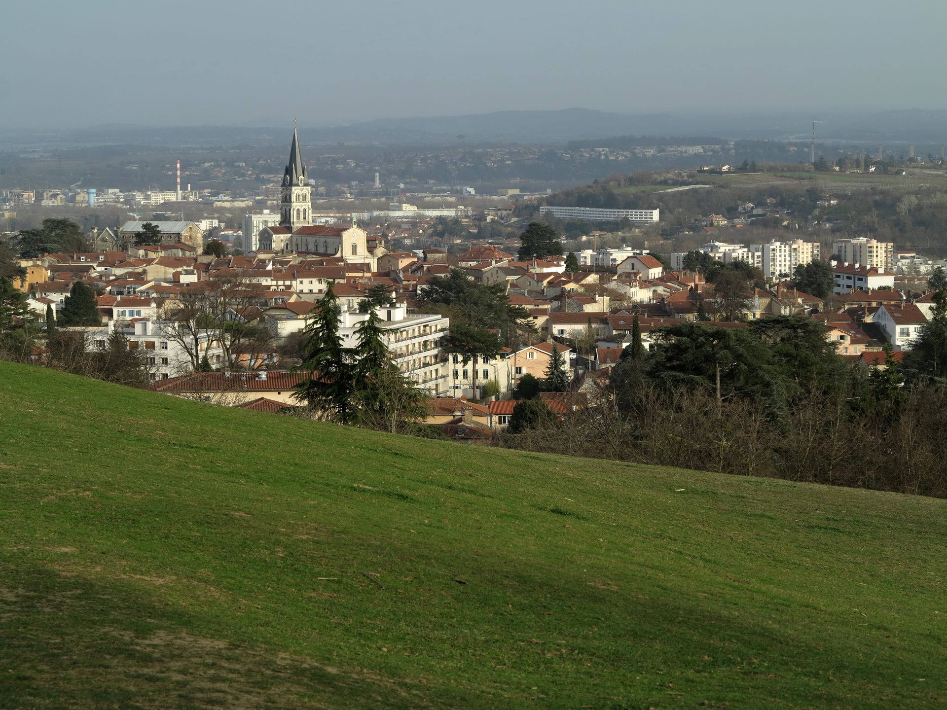 Vers la page Saint-Genis-Laval.