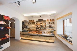 Innenansicht - Bäckerei Konditorei Giacometti - Lavin