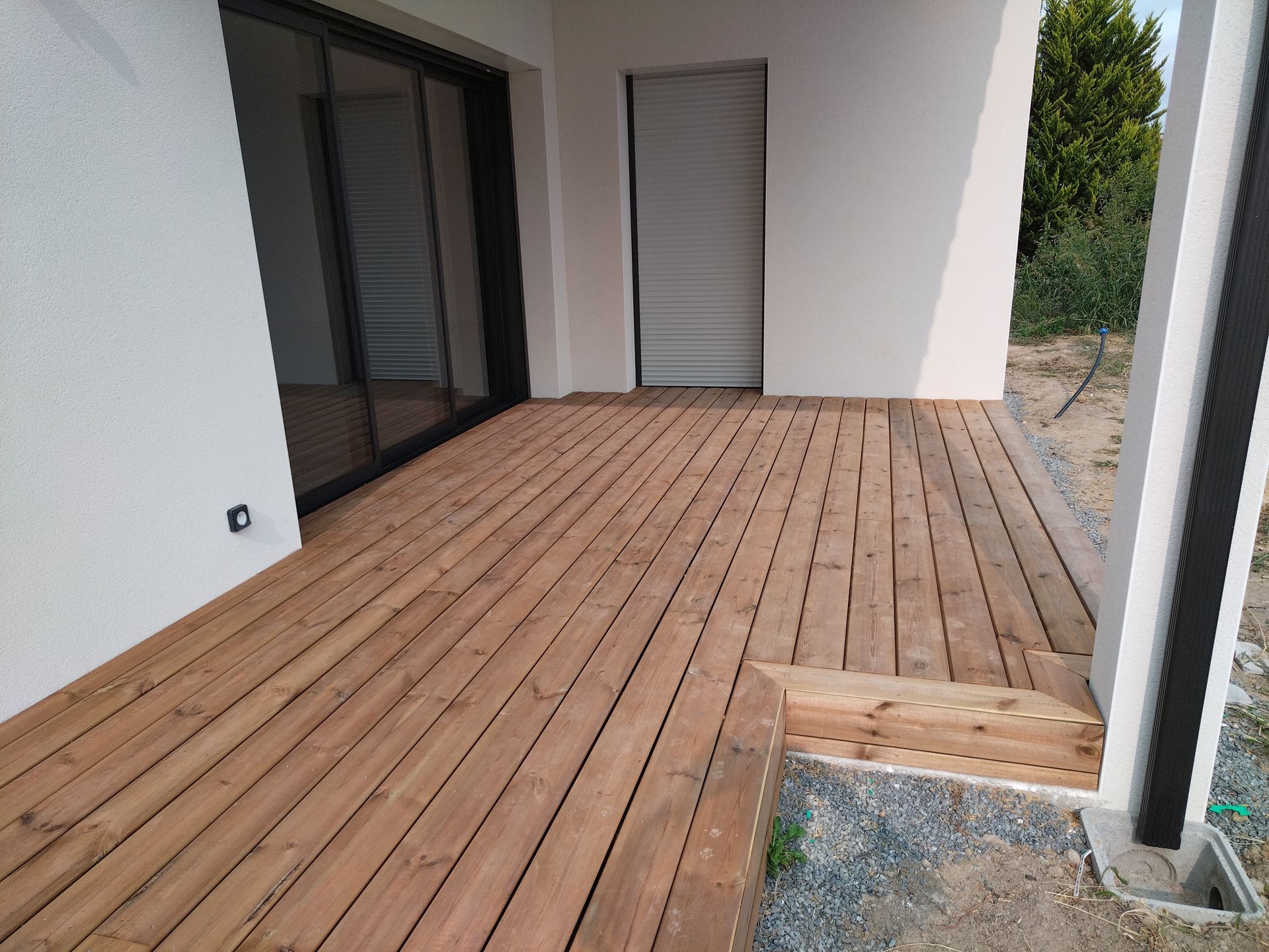 Construction d'une terrasse en bois exotique