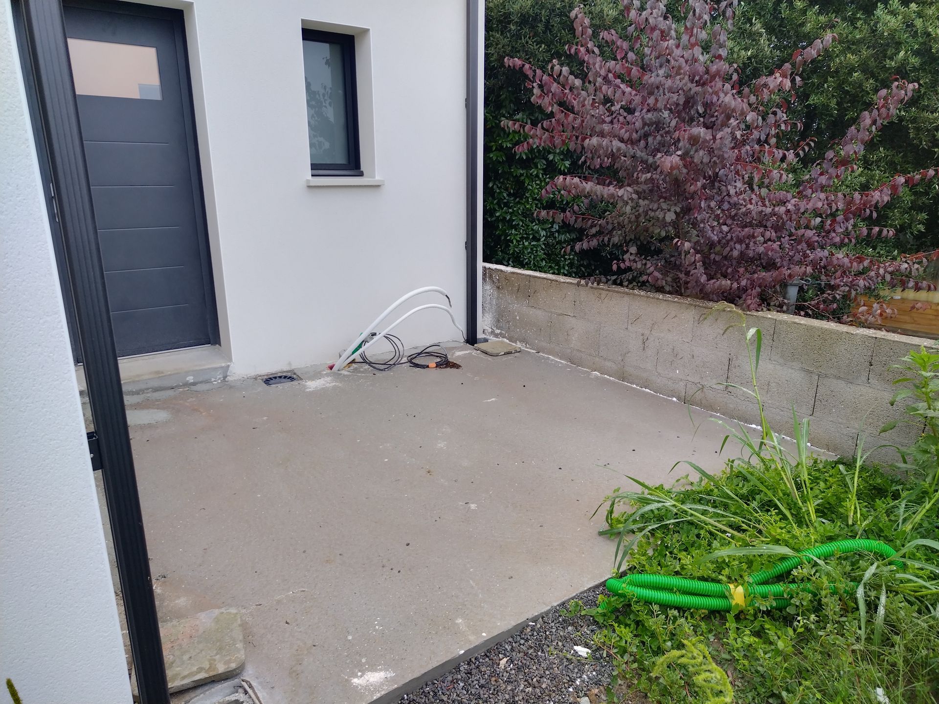 Installation d'une terrasse en bois avant