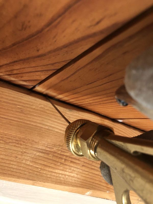 Application de traitements dans des plintes