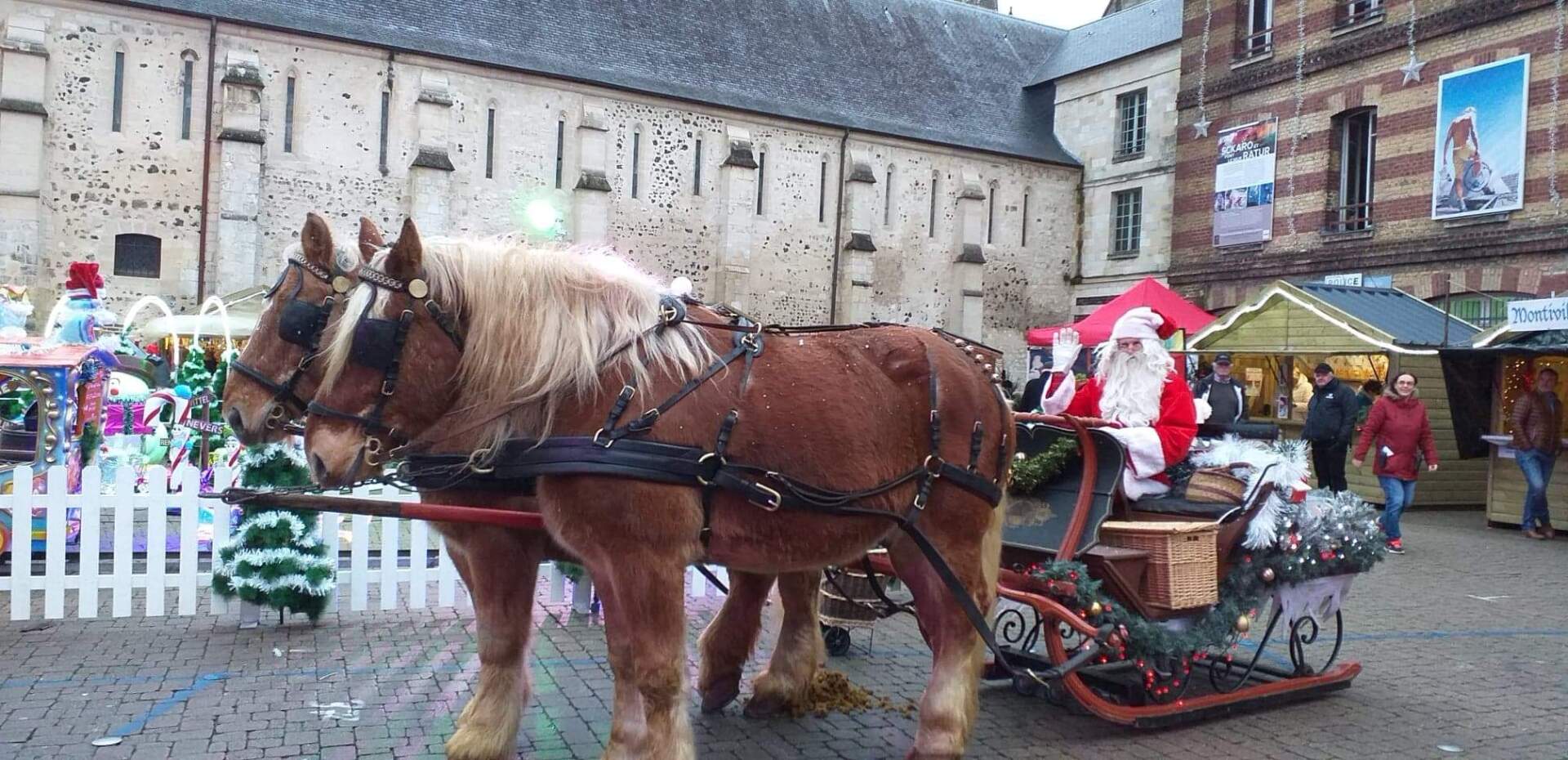 Attelage Chevaux de trait Noël