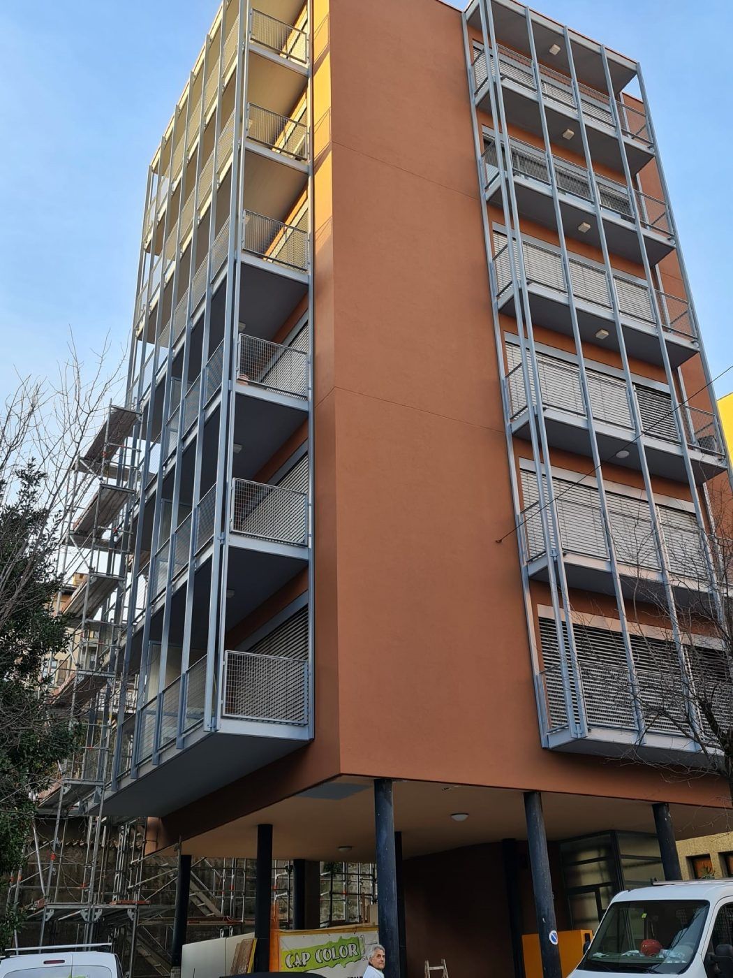 rifacimento di una facciata condominiale - Cap Color