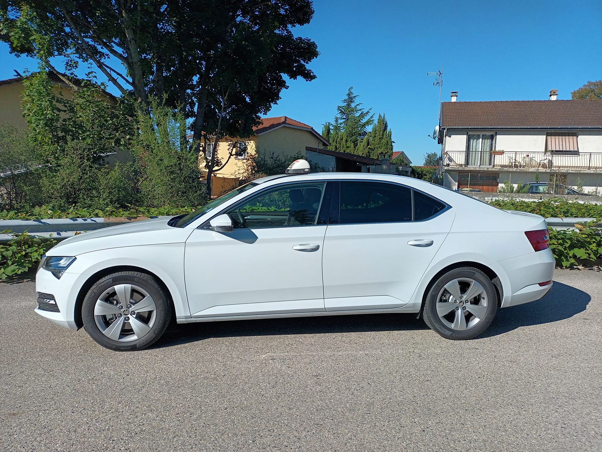 Taxi Skoda Superb