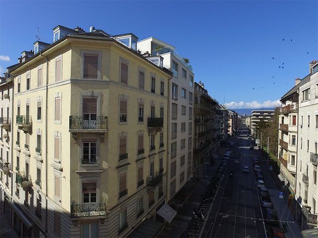 Bâtiment vue de côté - surélévation