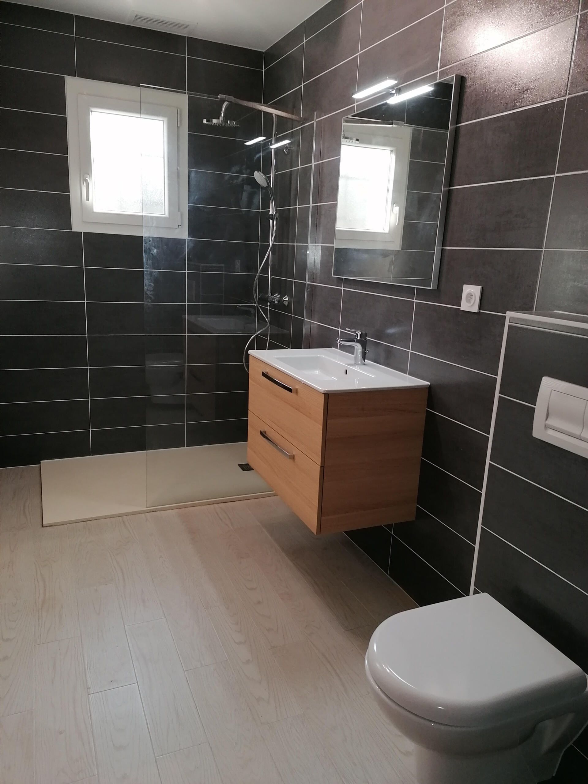 Salle de bains neuve