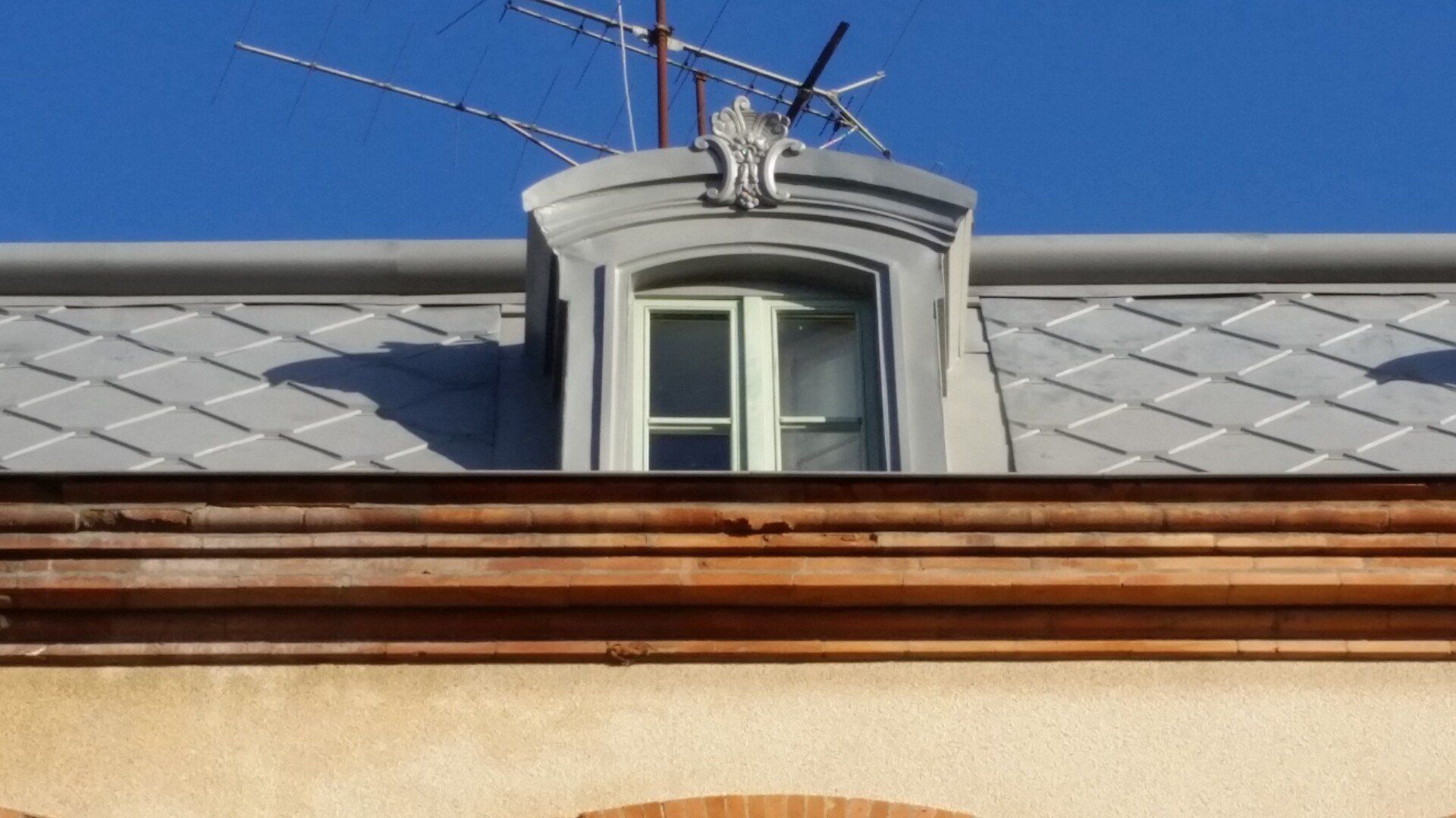 Restauration de lucarnes en zinc