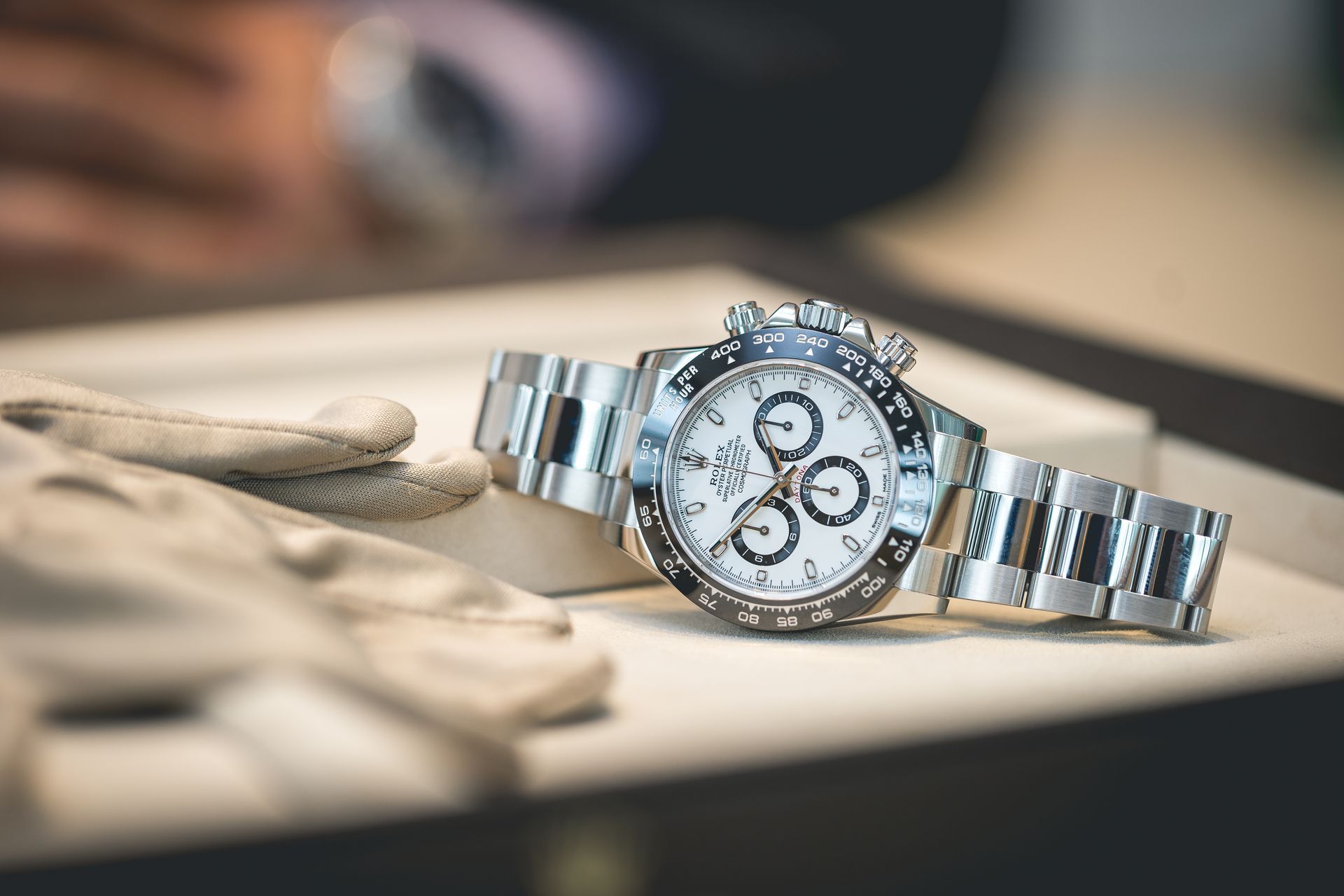Une rolex grise