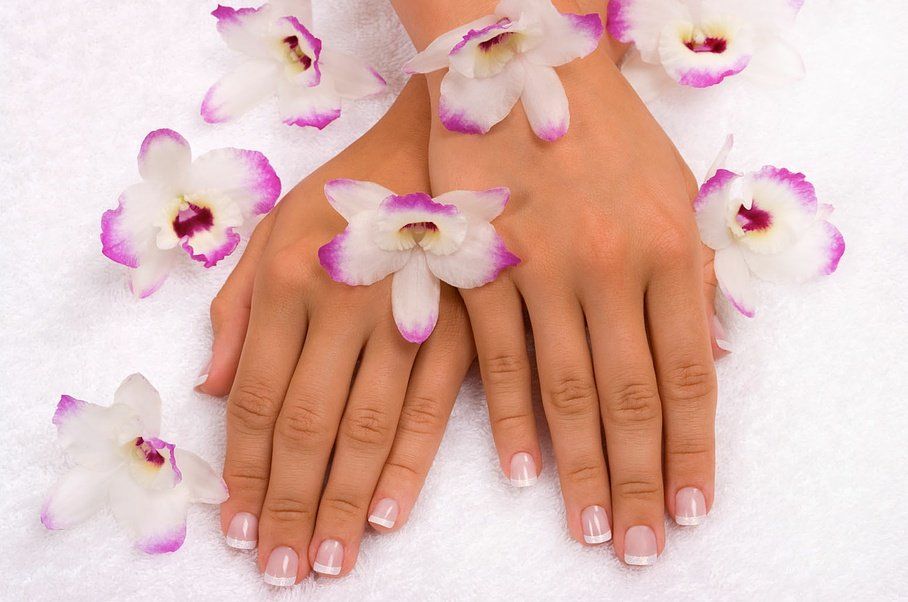 Vernis semi-permanent - Institut Infiniment Ongles à Pornic Vernis semi-permanent - Institut Infiniment Ongles à Pornic