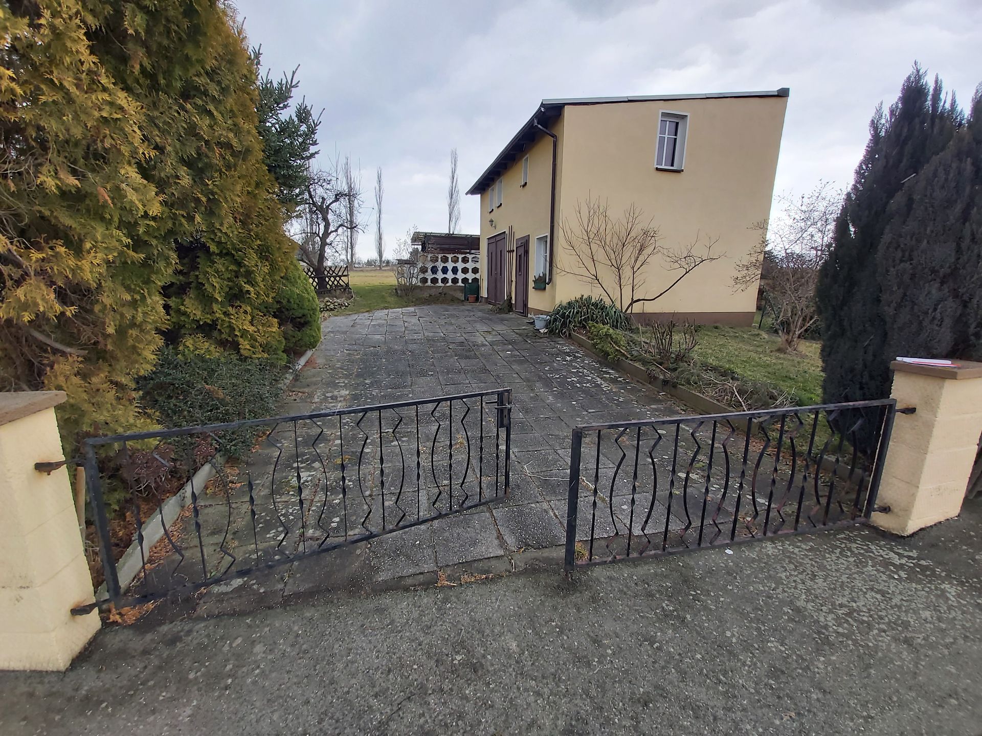 Einfahrt, Garageneinfahrt