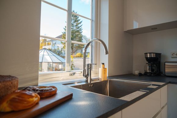 Well-Equipped Kitchens
