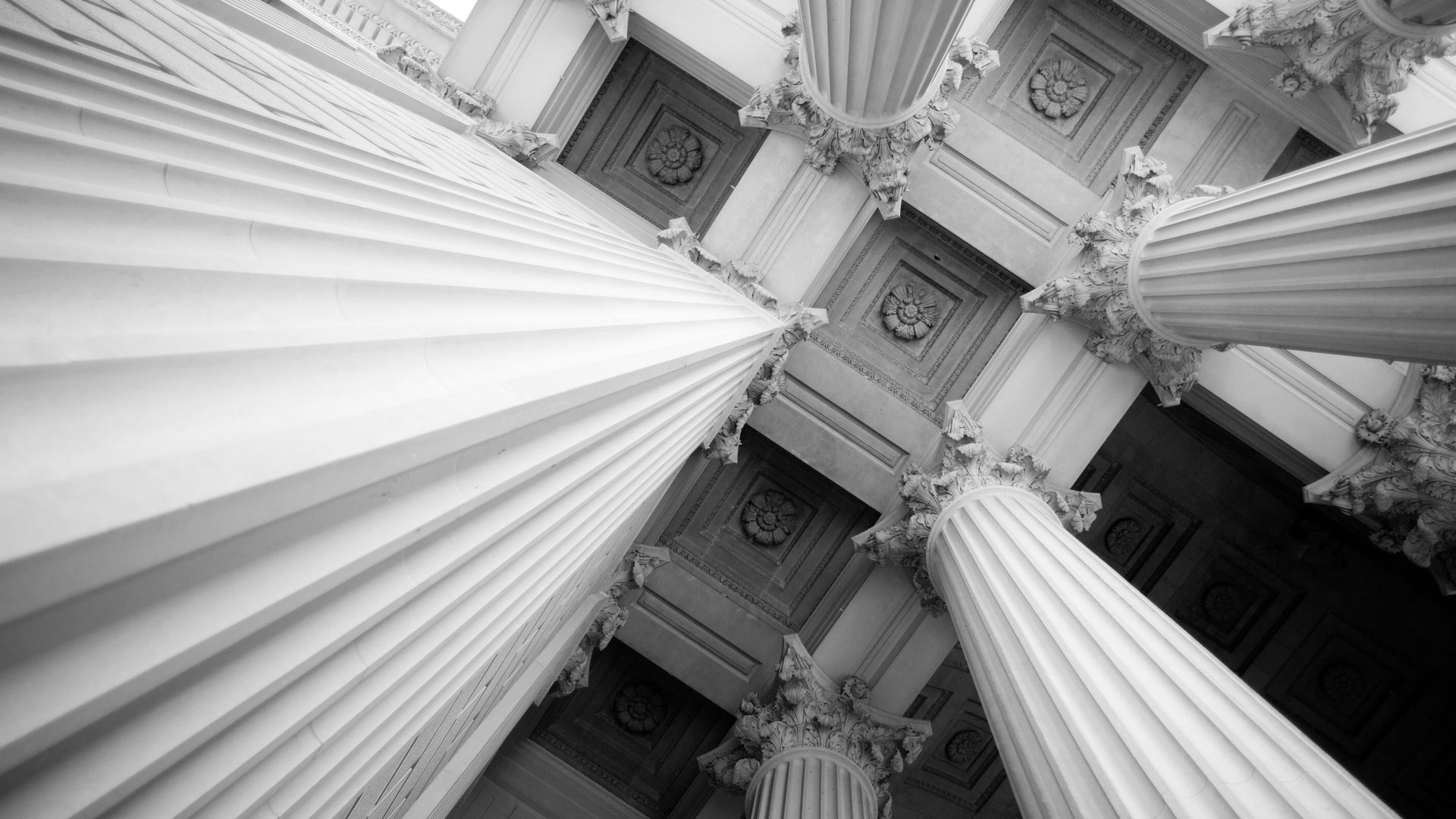 Colonne de palais de justice