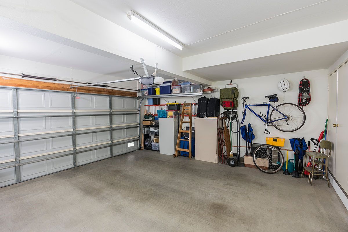 Garage avec porte motorisé