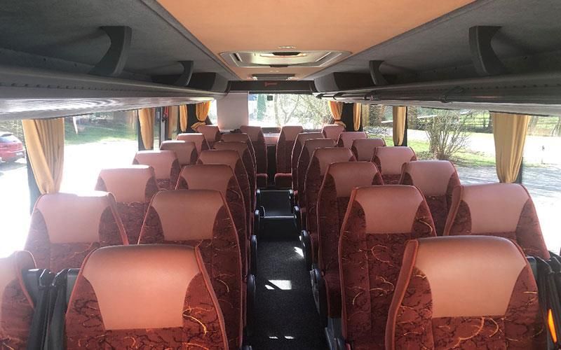 Reisebus 28er silber Iveco C 65CC - Innenansicht