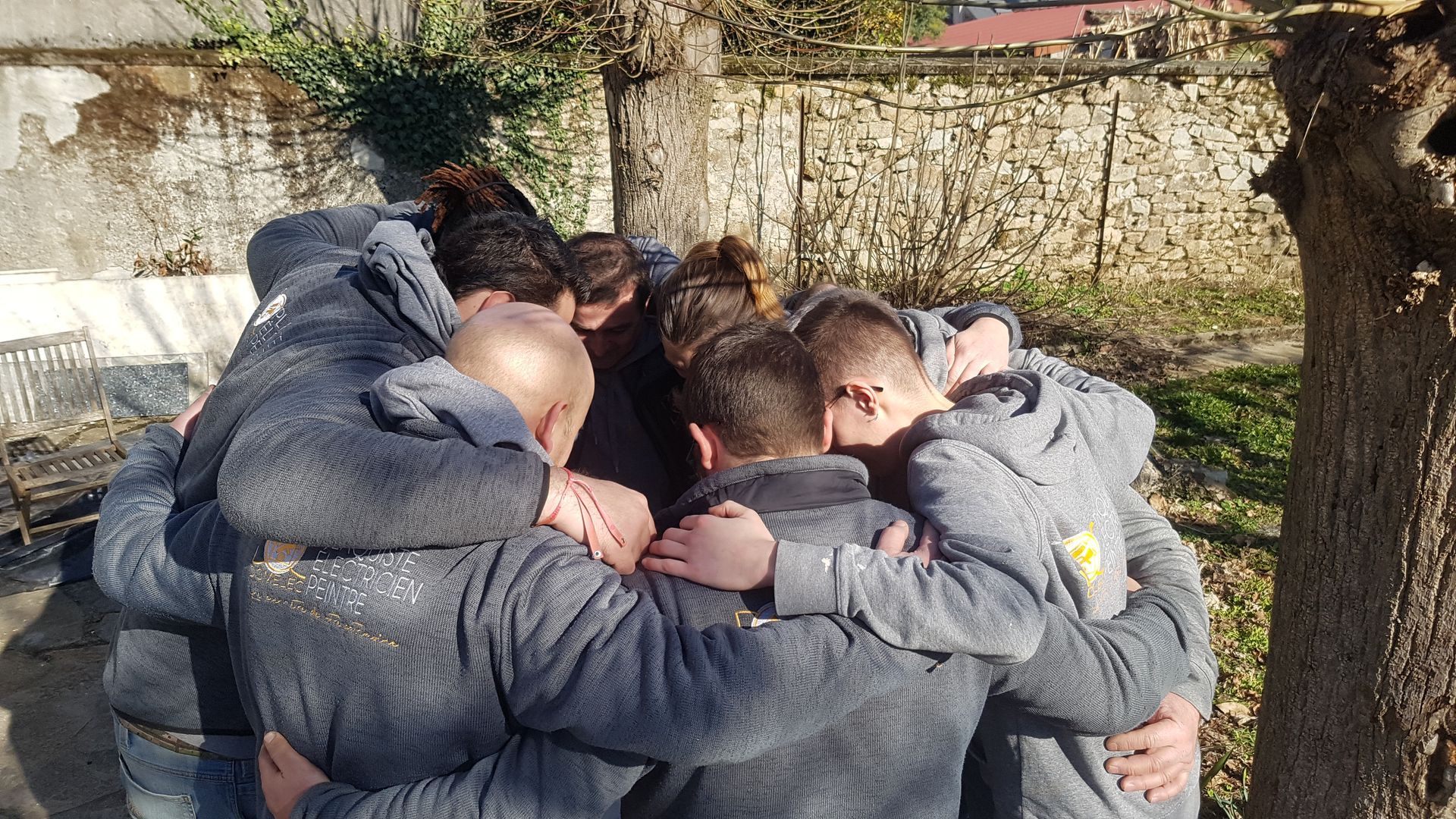 Équipe complète de Domelec