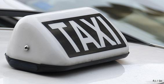 Elynes Taxi dirigé par M. Kacher