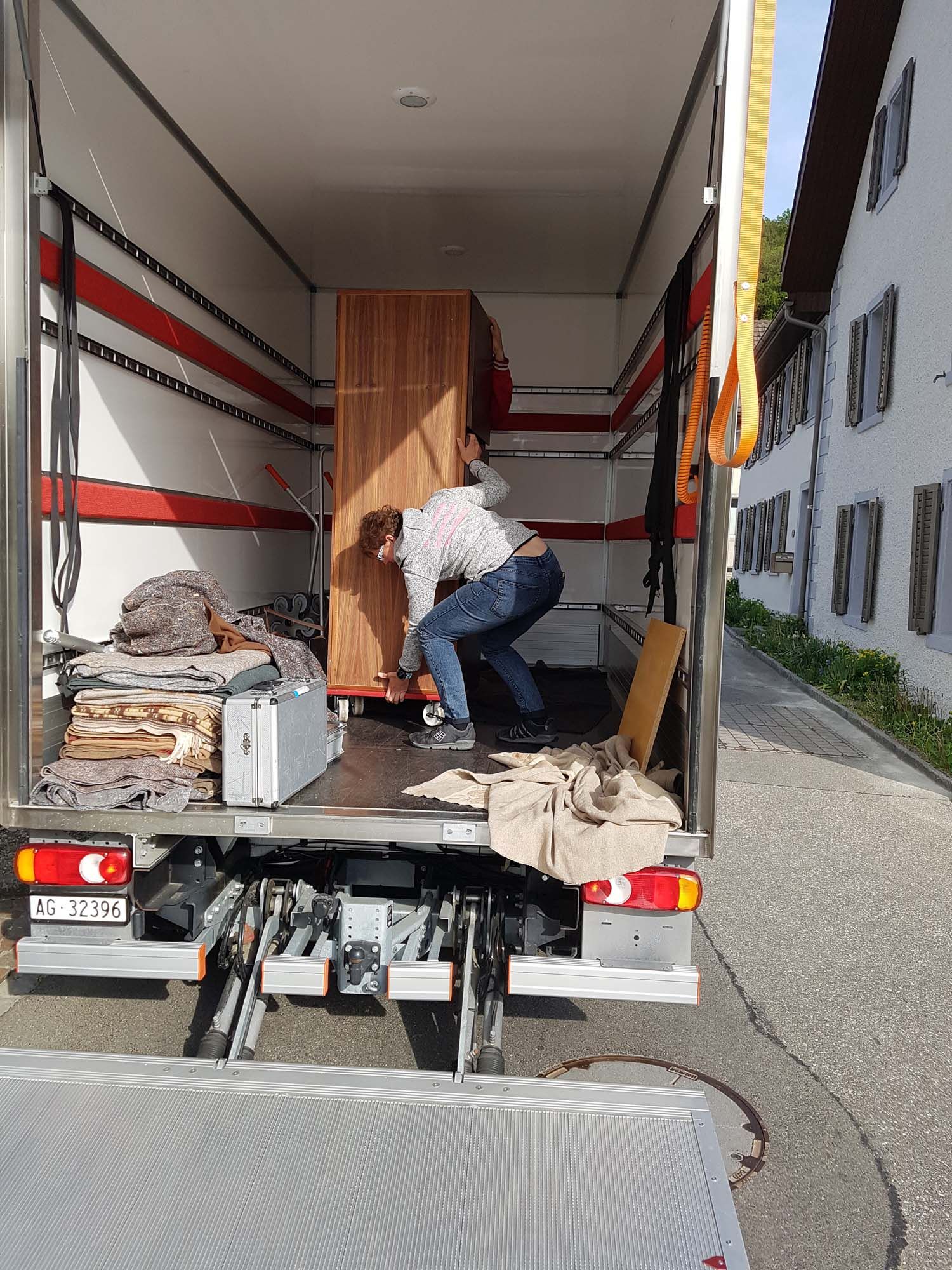 Umzug 16 - Umzüge Lüscher-Lerch