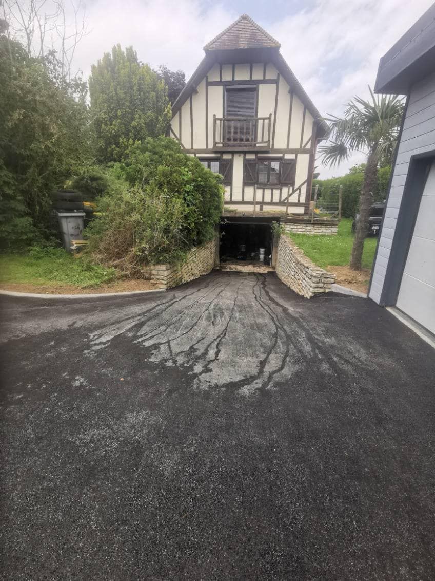 Descente de garage en enrobé