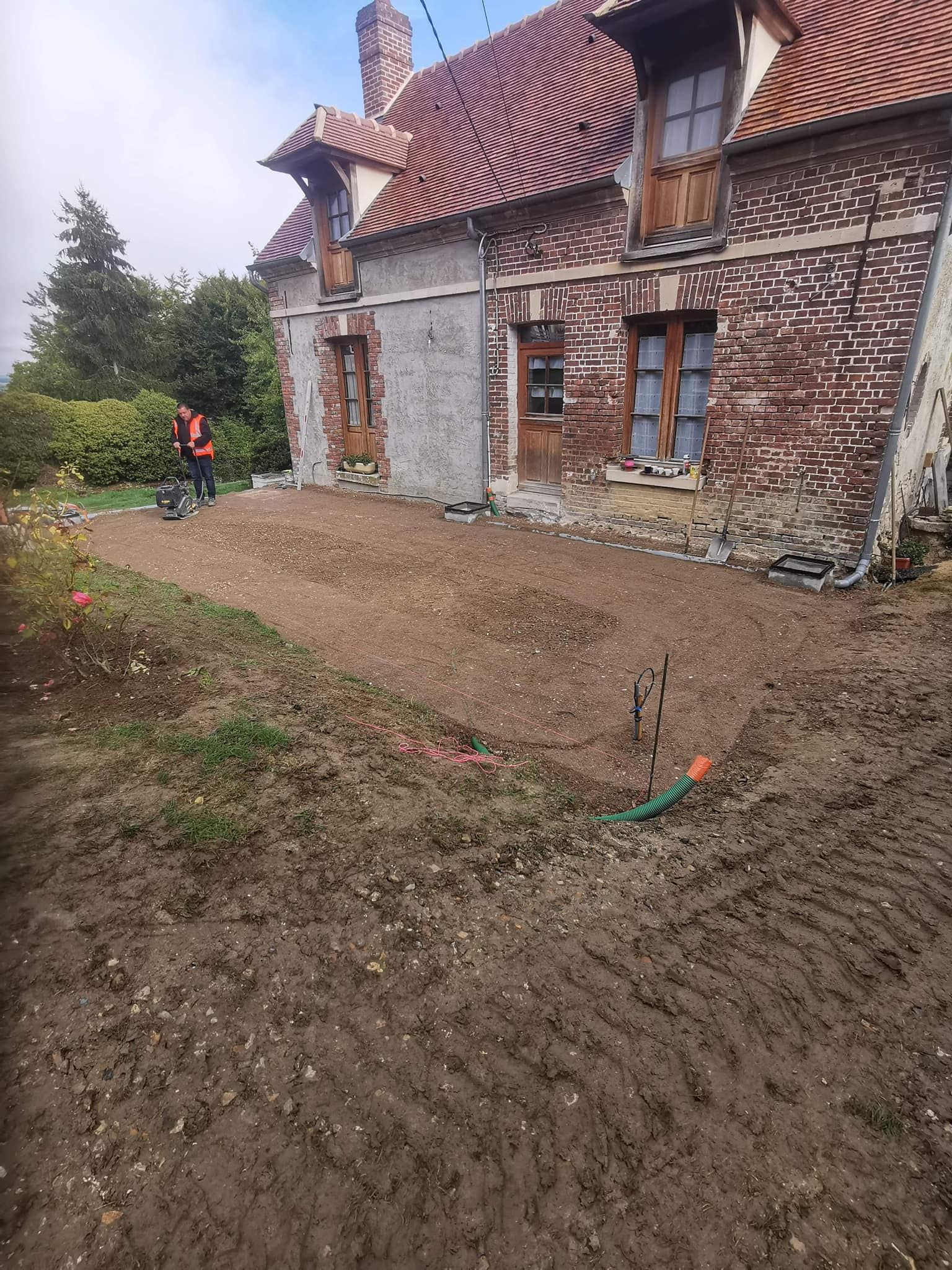 Terrassement pour une future terrasse