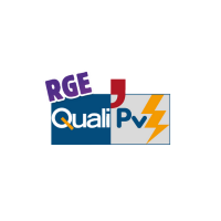 Un logo pour rge quali pv avec un éclair sur fond blanc.