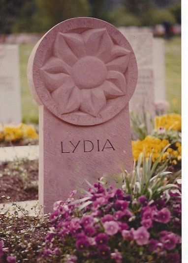 grabstein mainsandstein - steinbildhauerin - afra fehr - ottikon b. kemptthal