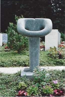 grabstein diabas - steinbildhauerin - afra fehr - ottikon b. kemptthal