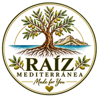 Logotipo de un mercado mediterráneo con un olivo, el mar, una montaña y el texto «RAÍZ MEDITERRÁNEA Made for You»
