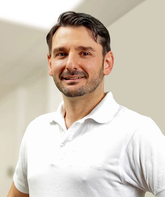 Dr. Matthias von Hoegen