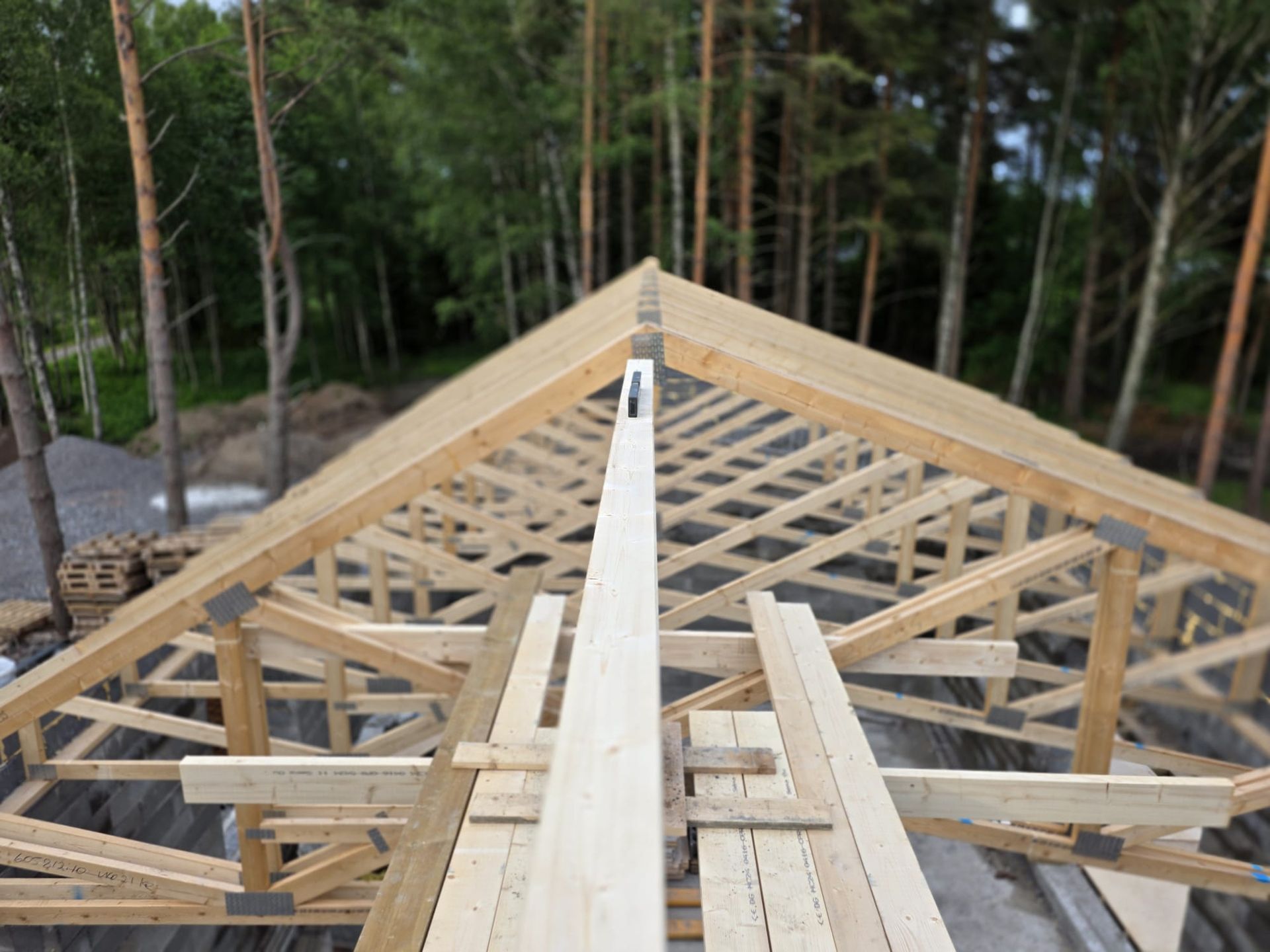 Monipuoliset rakennuspalvelut yrityksille ja yksityisille – RakonePro Oy