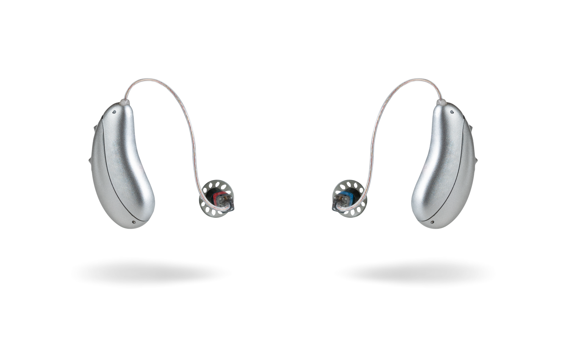 Ein hellbraunes Hörgerät