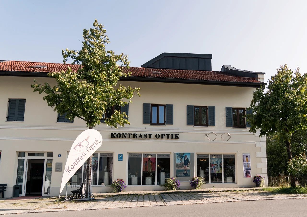 Fassade von Kontrast Optik