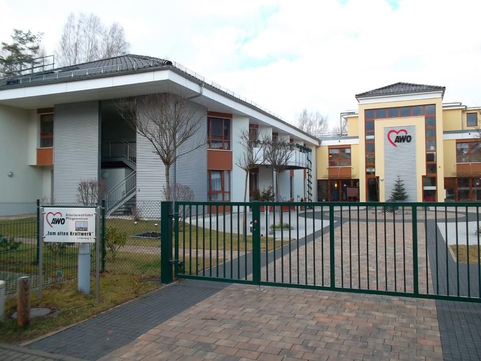 Arndt Bau Bauunternehmung GmbH – Eingangsbereich eines AWO-Verwaltungsgebäudes