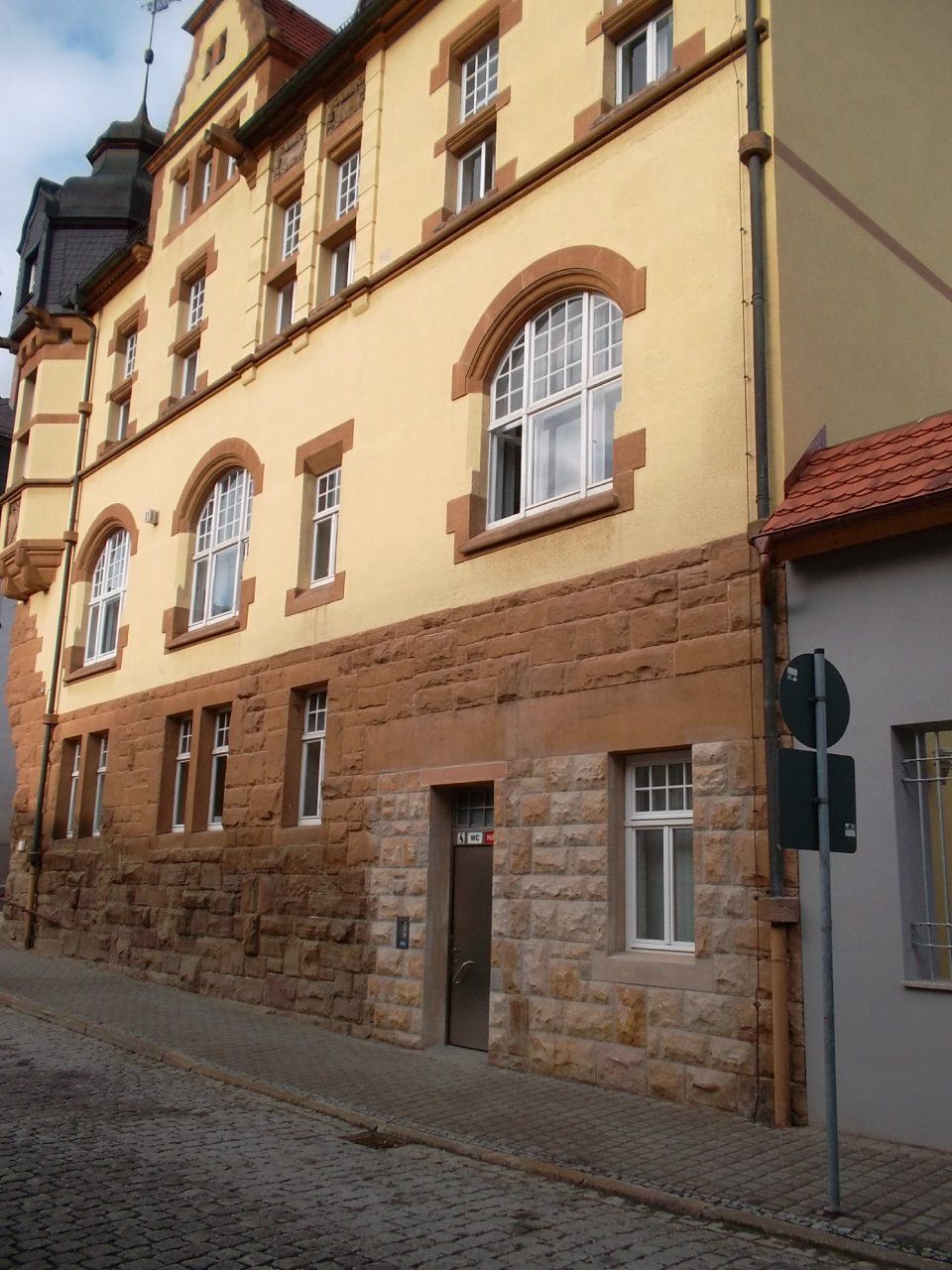 Arndt Bau Bauunternehmung GmbH – Gebäudefassade wurde saniert