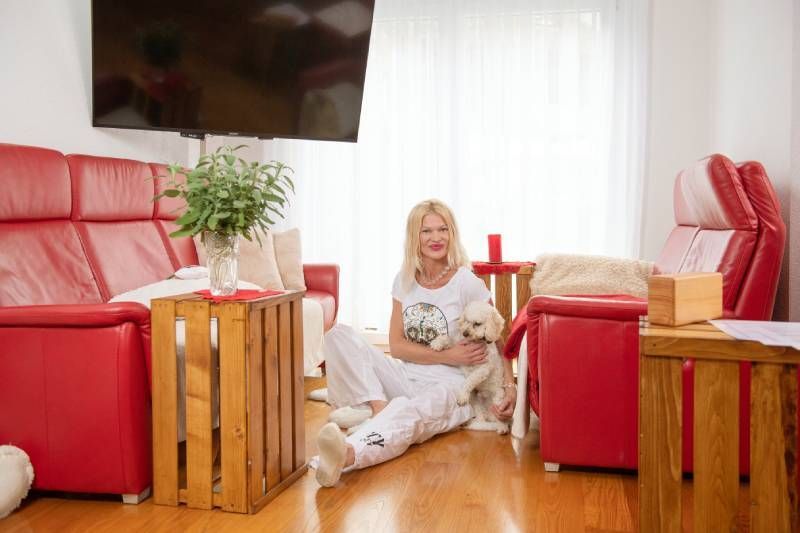 Slavomira Küng und ihr Hund